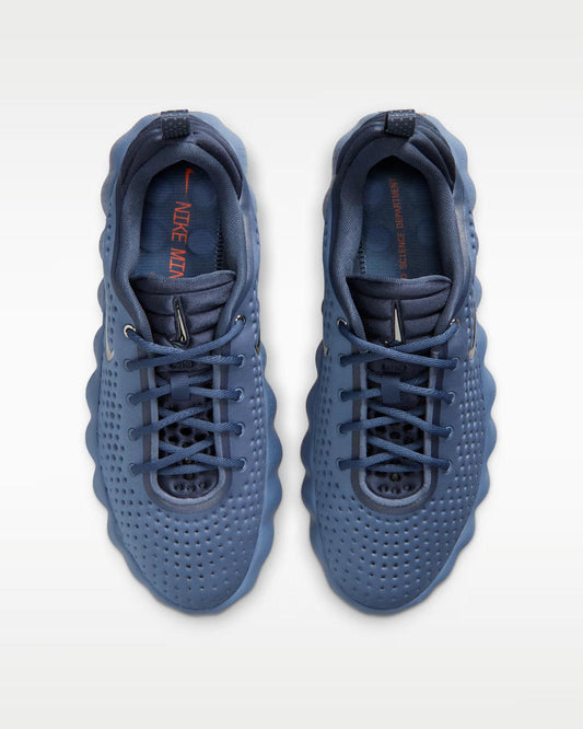 Nike 13
