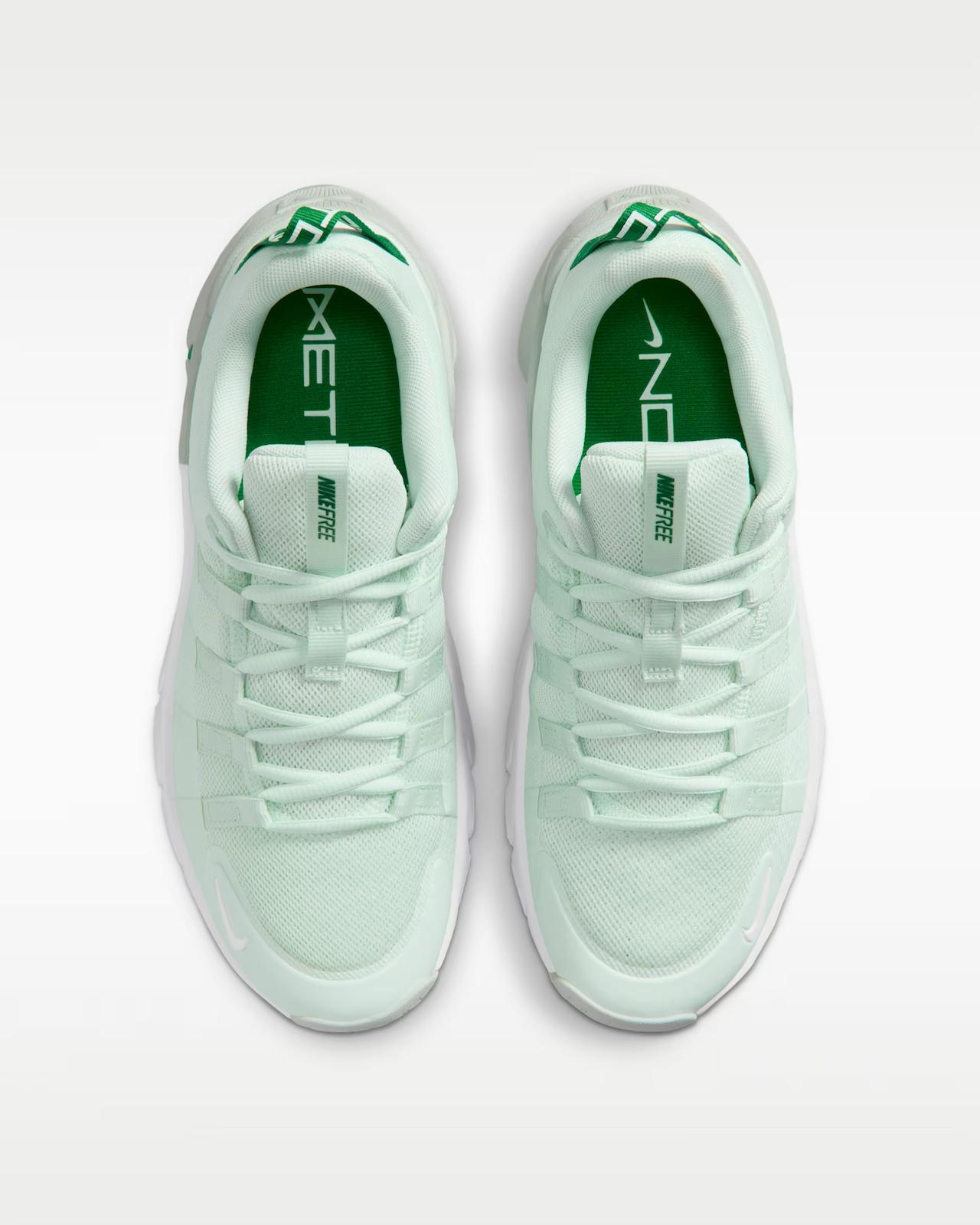 Nike 10