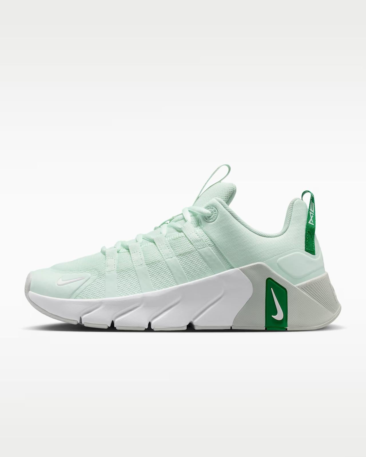 Nike 10